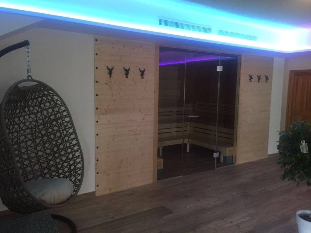 Hotel Restaurant Grune Au ペラウ エクステリア 写真