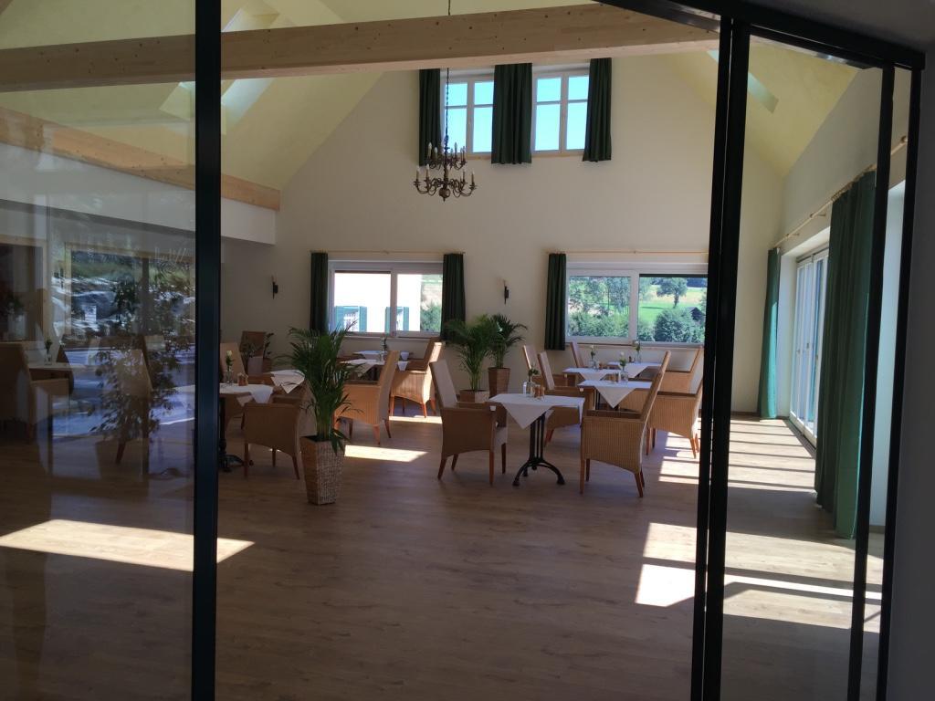 Hotel Restaurant Grune Au ペラウ エクステリア 写真